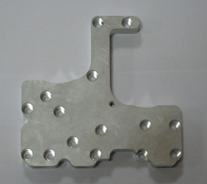 CNC-Dreh-Fräs-Bearbeitung von Aluminiumprofilen – Genauigkeit in einer Aufspannung